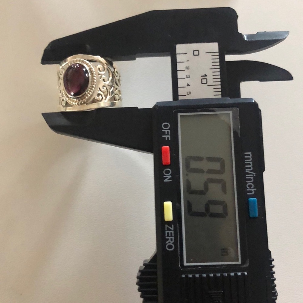 Amethyst Colored Stone Ring - image 6